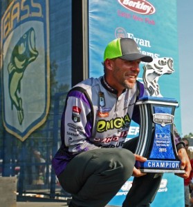 Aaron Martens Chesapeake Trophy - photo by Dave Rush - The BASS ZONE
