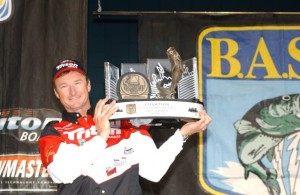 2003-Lake-Seminole-Trophy-Ceremony-photo-by-BASS