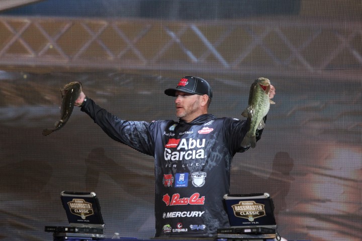 Hank Cherry Keeps Lead on Day Two of 2020 Bassmaster Classic at Lake  Guntersville